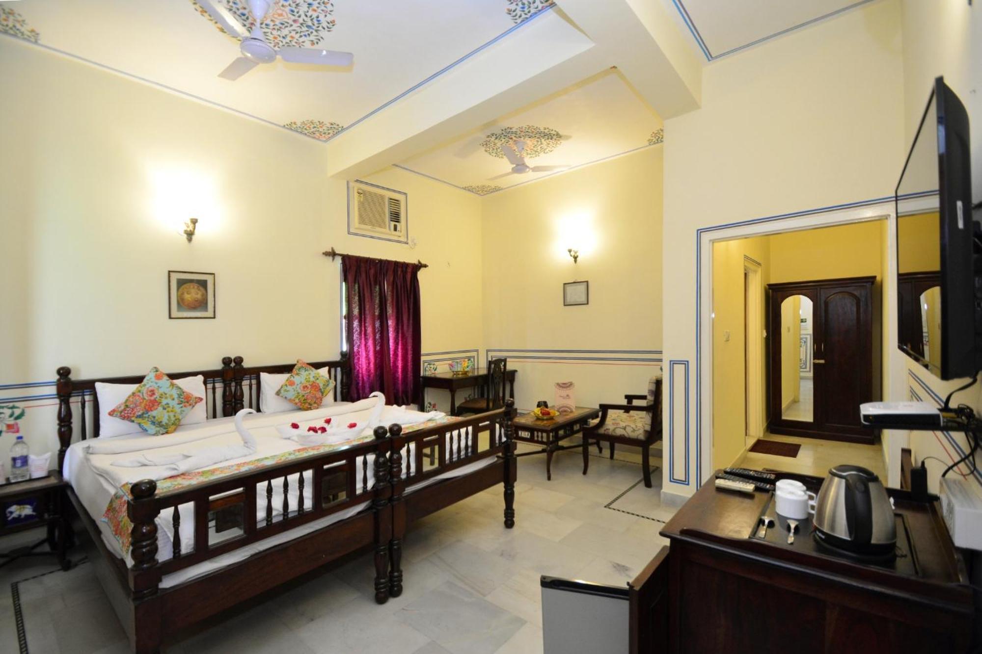 Jaipur Vintage House Bed & Breakfast Exterior photo